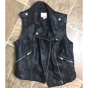 Faux leather BONGO vest